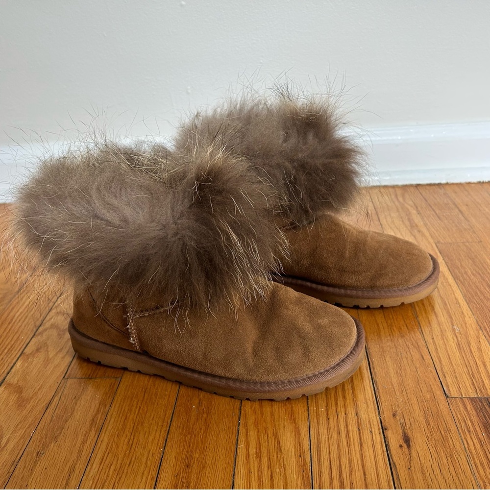 Ugg Classic Fur Trimmed Boots Women’s Size 10